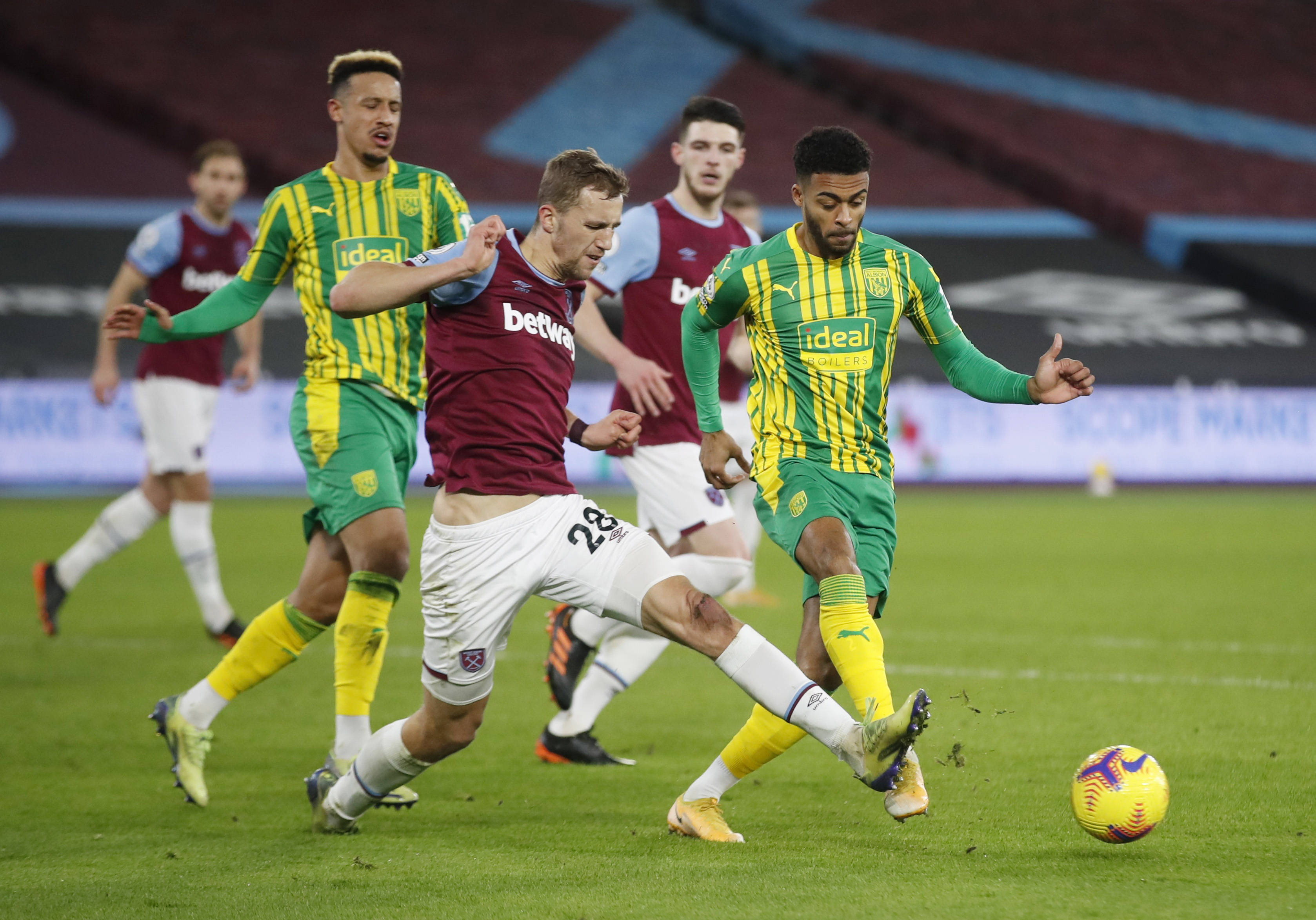 加强中场的 加强中场的